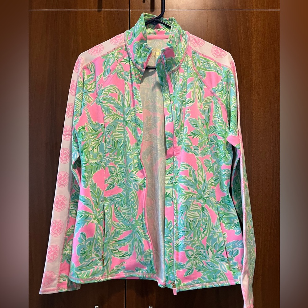 VGUC Lilly Pulitzer Weekender Luxletic Jacket in Pink & Green - size Medium!